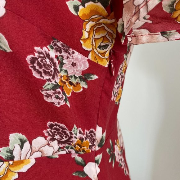 Red Floral Summer Dress - Picture 4 of 8